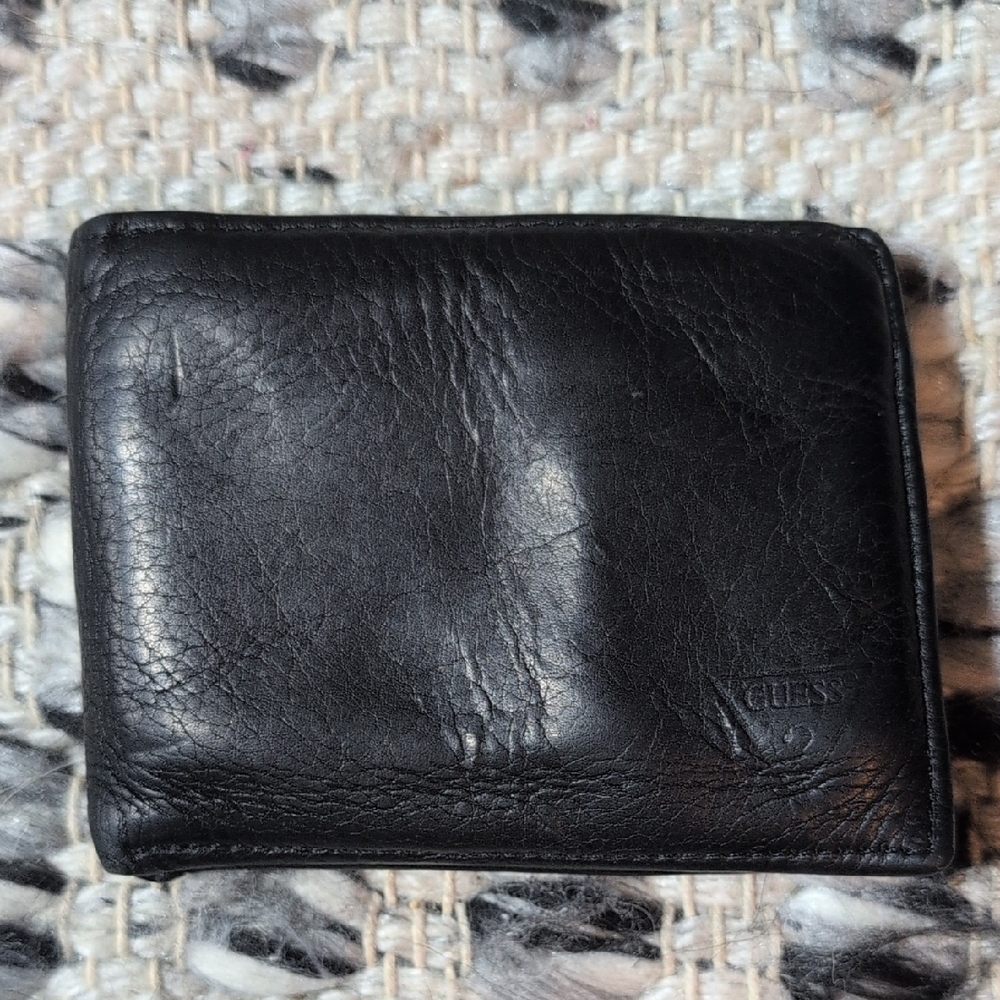 Guess Classic Black Leather Holder
